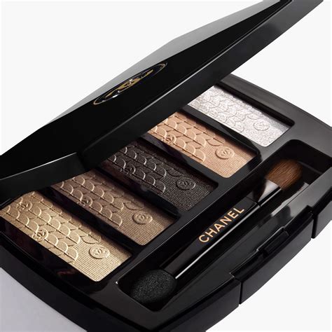 chanel lumiere graphique eyeshadow palette|LUMIÈRE GRAPHIQUE EXCLUSIVE CREATION Eyeshadow .